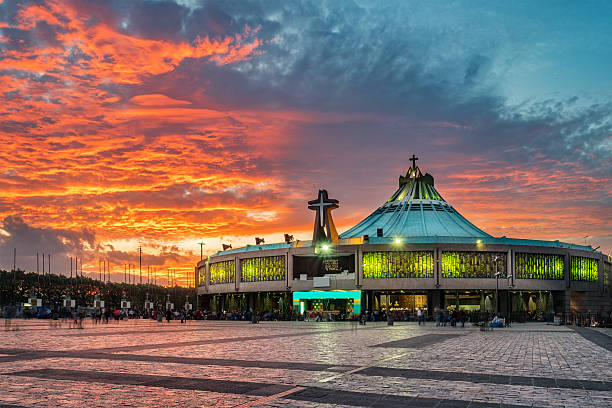 /storage/images/galeries/1626900264_Basilica de Guadalupe.jpg